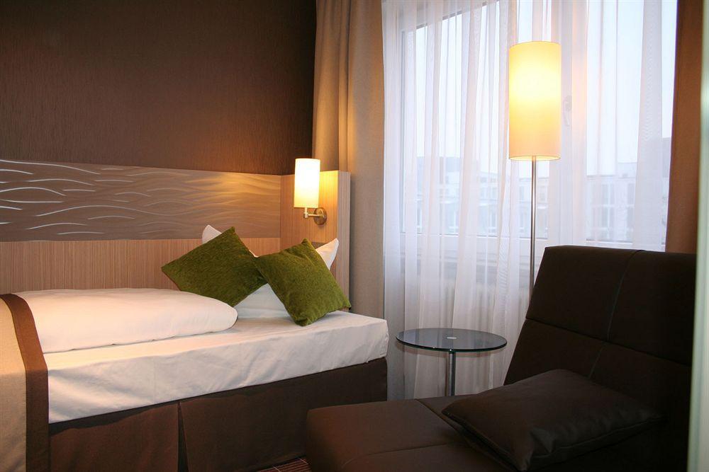 Hotel New Orly Munich Room photo